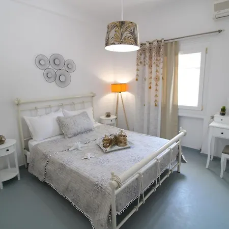 Stardust, The Apartment Adamantas (Milos)